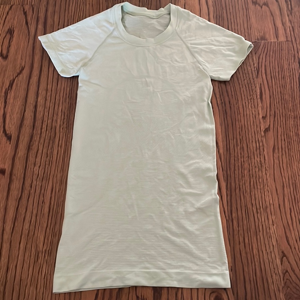 Lululemon Swiftly Tech short sleeve 2.0